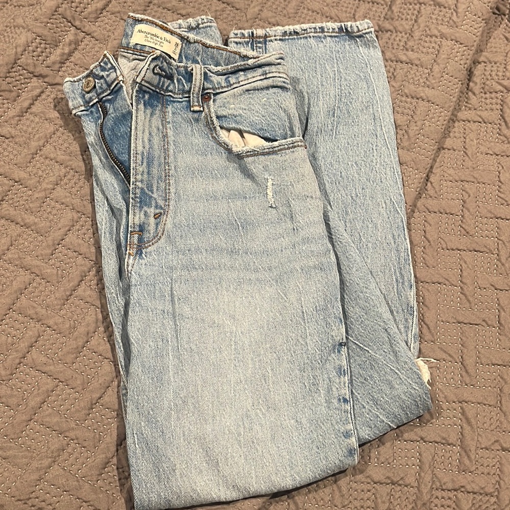 Abercrombie 90’s straight curve love jeans